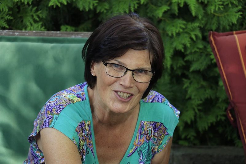 DANKE! Nach fast 15 Jahren geht unsere "Rezeptionsperle" Frau Kranz in den wohlverdienten Ruhestand. Viele Jahre war sie das Gesicht unserer Praxis was Sie als erstes empfangen und beraten hat.Wir wünsche eine wunderschöne Zeit und freuen uns , dass Frau Kranz uns ab und an als Vertretung erhalten bleibt !